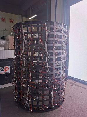 Kişiselleştirilmiş Tam Renkli Silindrik LED Ekranı P1.8mm İç Kapalı Panel Boyutu 240*120mm