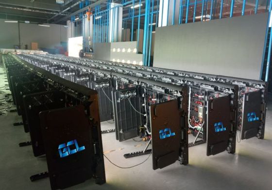 Su geçirmez Tam Renkli P6 P8 P10 Dev Stadyum Paneli Video Duvar Dış LED Ekranı